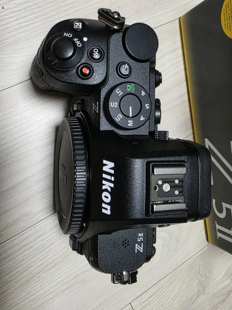 니콘 Z5II 이미지