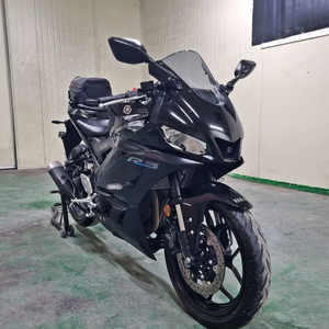 야마하 YZF-R3/2023년식/1만KM/블박O/블랙/A급 판매합니다. 이미지