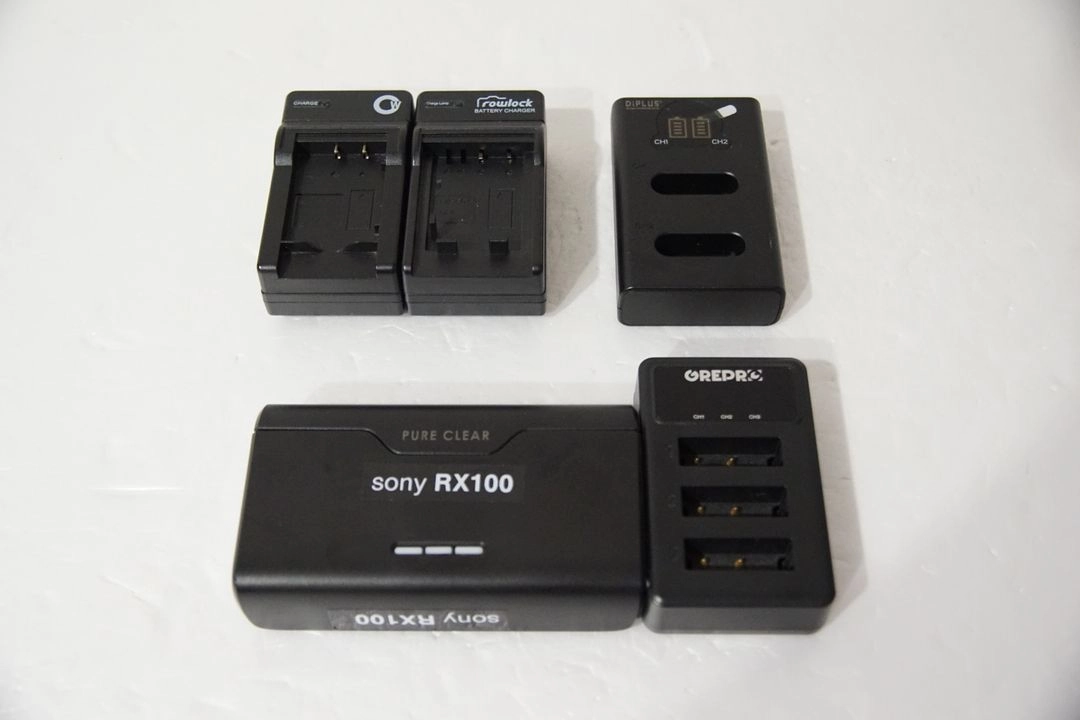 [소니] RX100 M용 배터리 NP-BX1, 충전기팝니다. 이미지