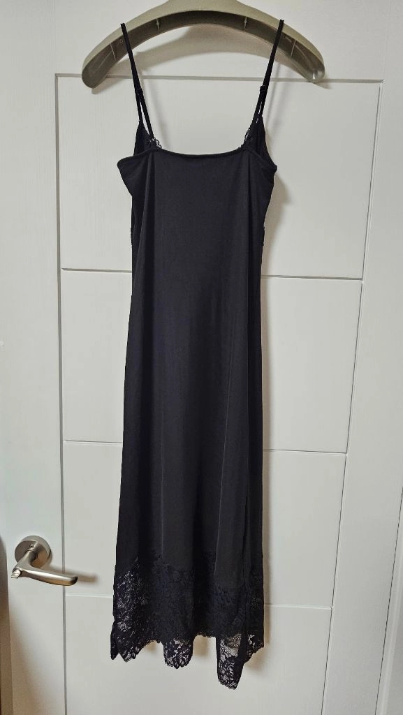 H&M 디바이디드 블랙 레이스 롱 슬립 원피스 이미지