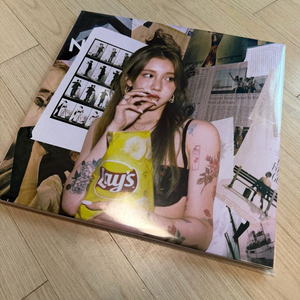 [미개봉 한정반] 백예린 정규 2집 tellusboutyourself 3LP 투명반 이미지