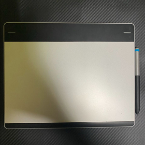 와콤 인튜어스 중형 ctl-680 판 타블렛 이미지