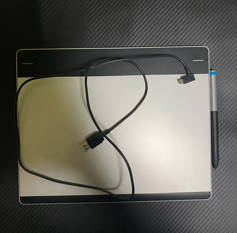 와콤 인튜어스 중형 ctl-680 판 타블렛 이미지
