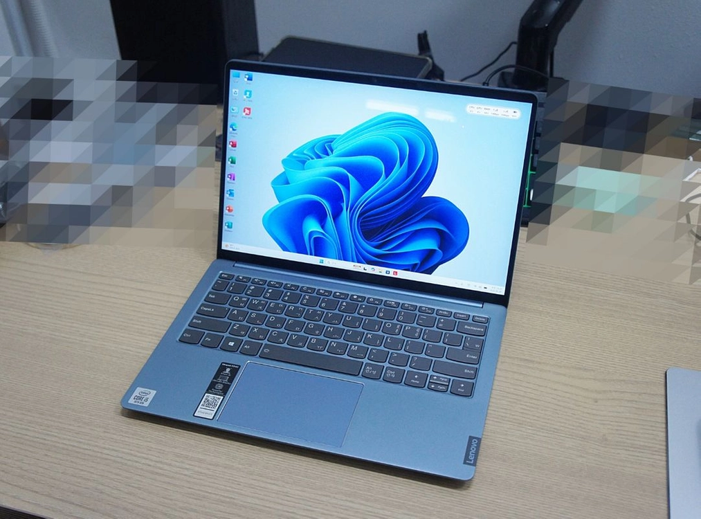 레노버 인텔 i5-10210U 램8기가 13.3인치 노트북 팝니다. 수원 이미지