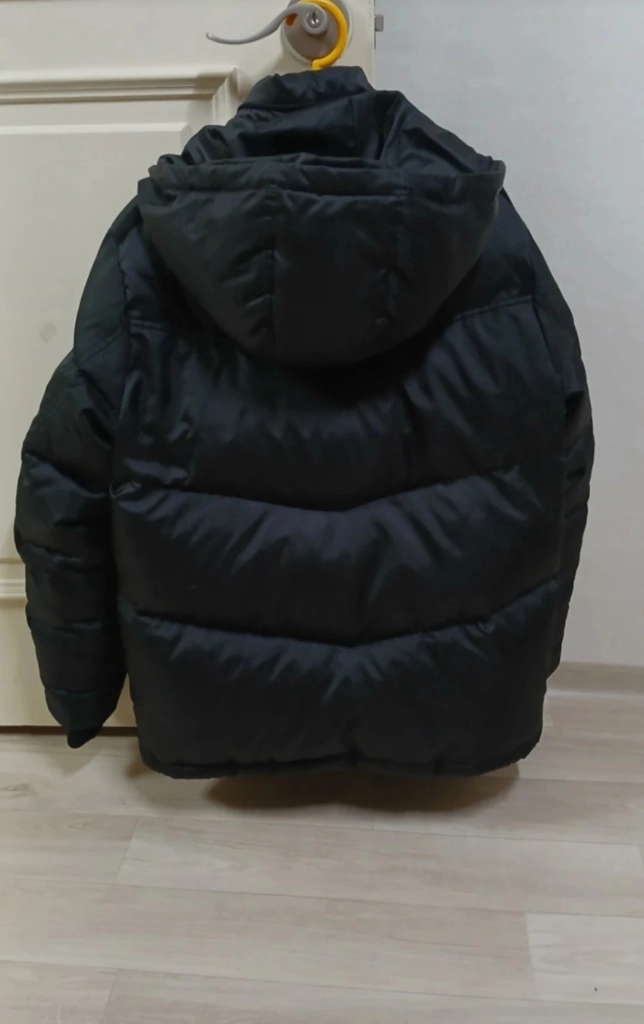남성의류 휠라 패딩 점퍼 이미지