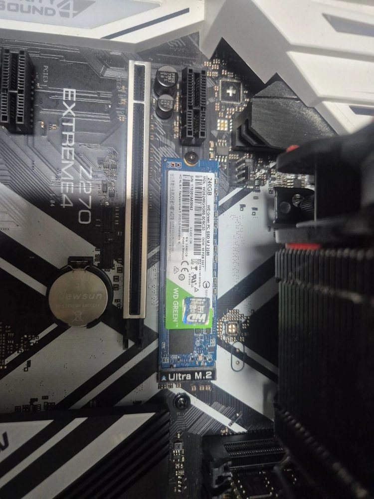 아수스 로그 스트릭스 1080ti 240g ssd seta 이미지