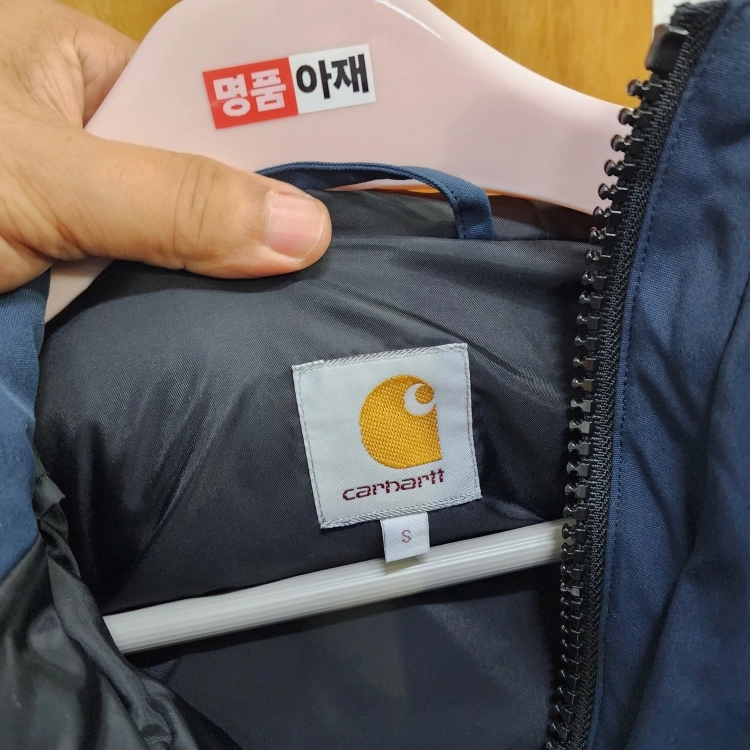 칼하트 WIP 베링 파카 오리털 헤비 다운 패딩 점퍼 네이비 95-100 이미지