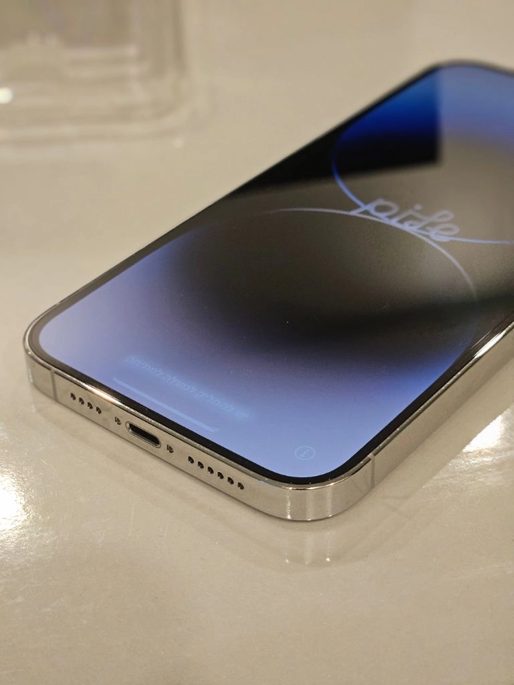 아이폰 14 Pro Max 512GB 실버 S급 + 케이스 4개 이미지