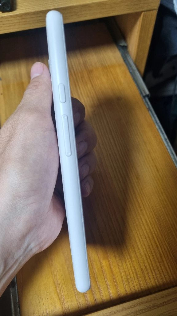 팔마2프로 화이트 이미지