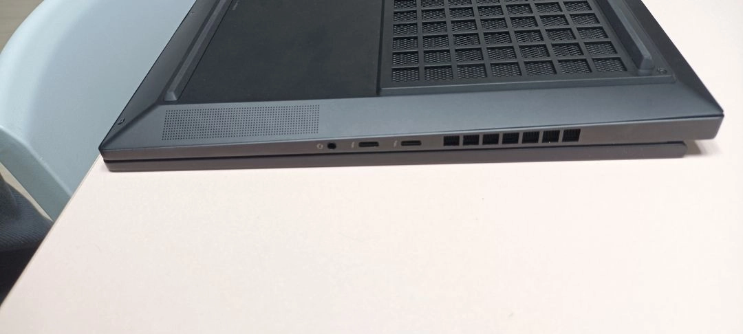 S급 HP 오멘 깨끗한 게이밍 노트북 RTX4060 싸게 팝니다. 이미지