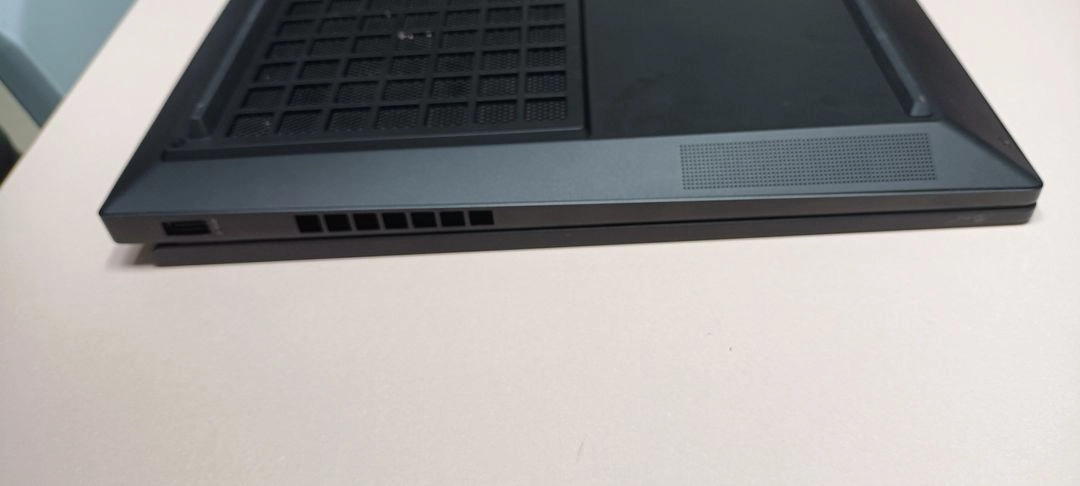 S급 HP 오멘 깨끗한 게이밍 노트북 RTX4060 싸게 팝니다. 이미지
