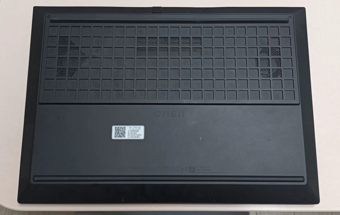S급 HP 오멘 깨끗한 게이밍 노트북 RTX4060 싸게 팝니다. 이미지