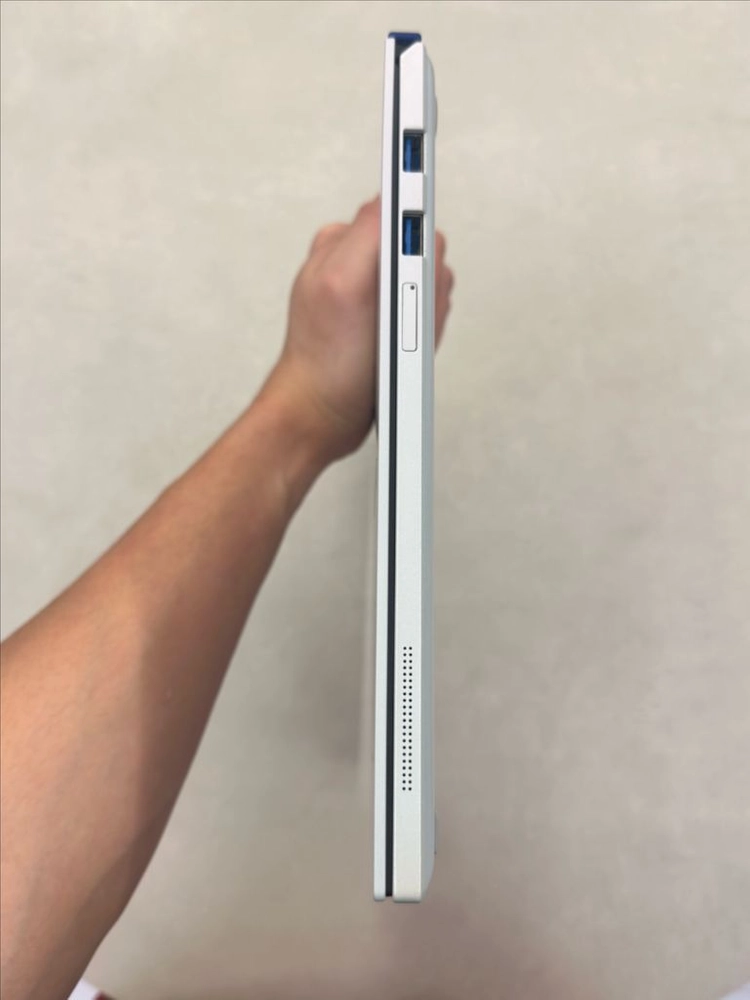 삼성 갤럭시북 이온 15.6인치 i5 / RAM 16GB / SSD 256GB 판매 이미지