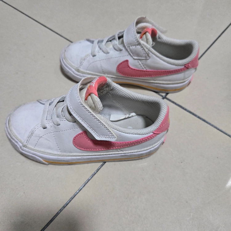 여아 나이키 키즈, 털 슬리퍼, 크록스(size150-160) 이미지