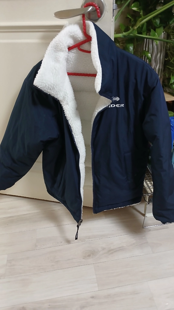여성의류 아이더 뽀글이 후리스 양면 패딩 점퍼 남녀공용 이미지