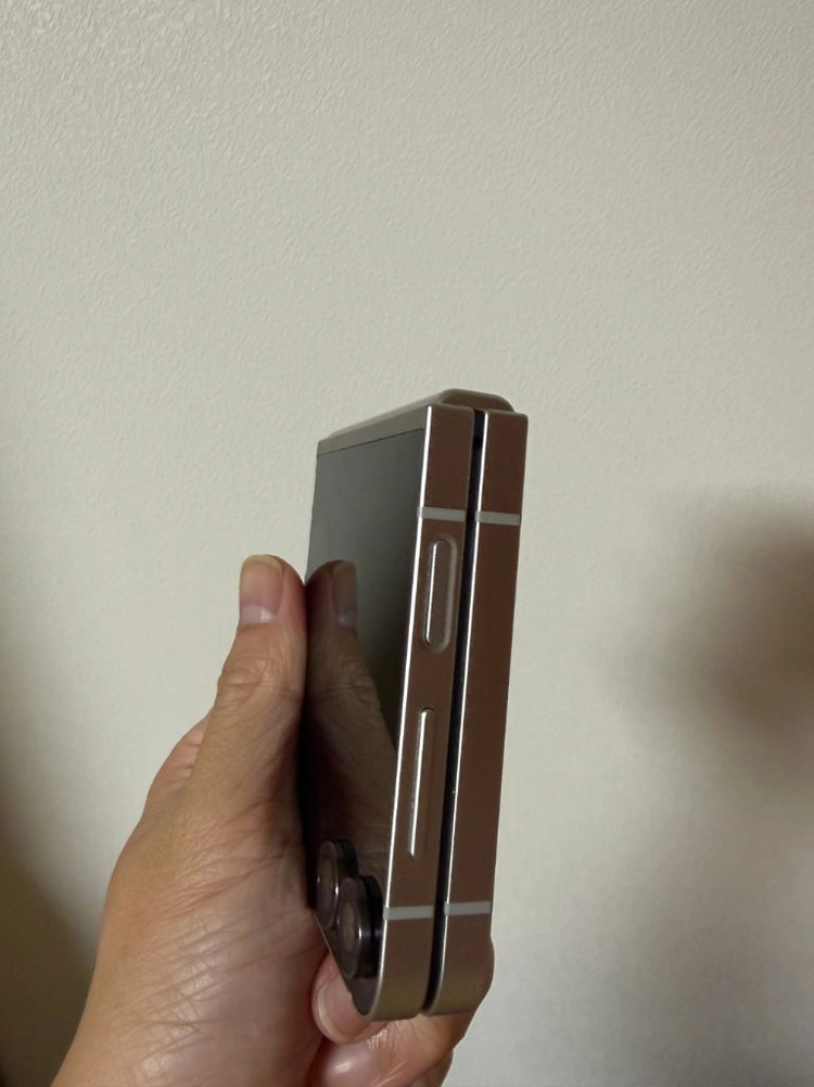 갤럭시Z플립7Fe 256G(화이트) 이미지
