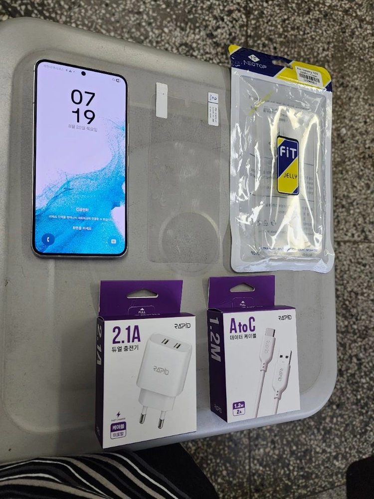 갤럭시S22 화이트 256기가 정상해지 공기계(잔상.번인.멍.흑점등 불량없음!) 이미지