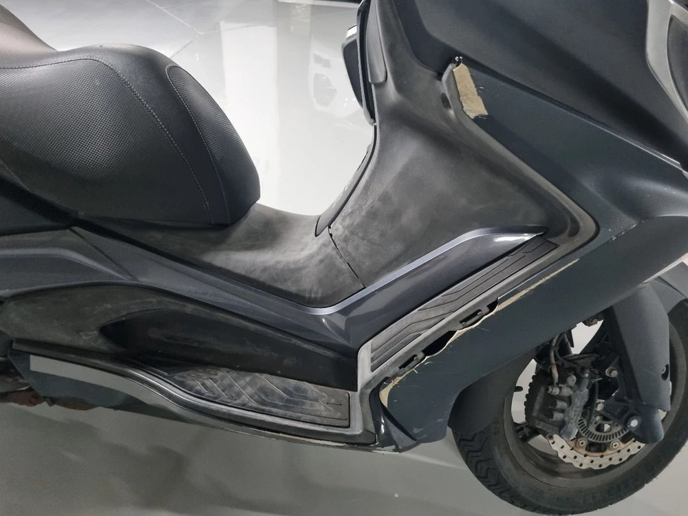 킴코 다운타운350 350cc 스쿠터 이미지