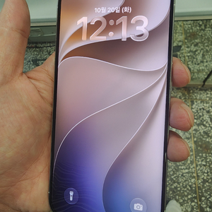 아이폰15프로 화이트 256기가 깨끗한AA급(수리이력없이 정품그대로 깔끔^^) 이미지