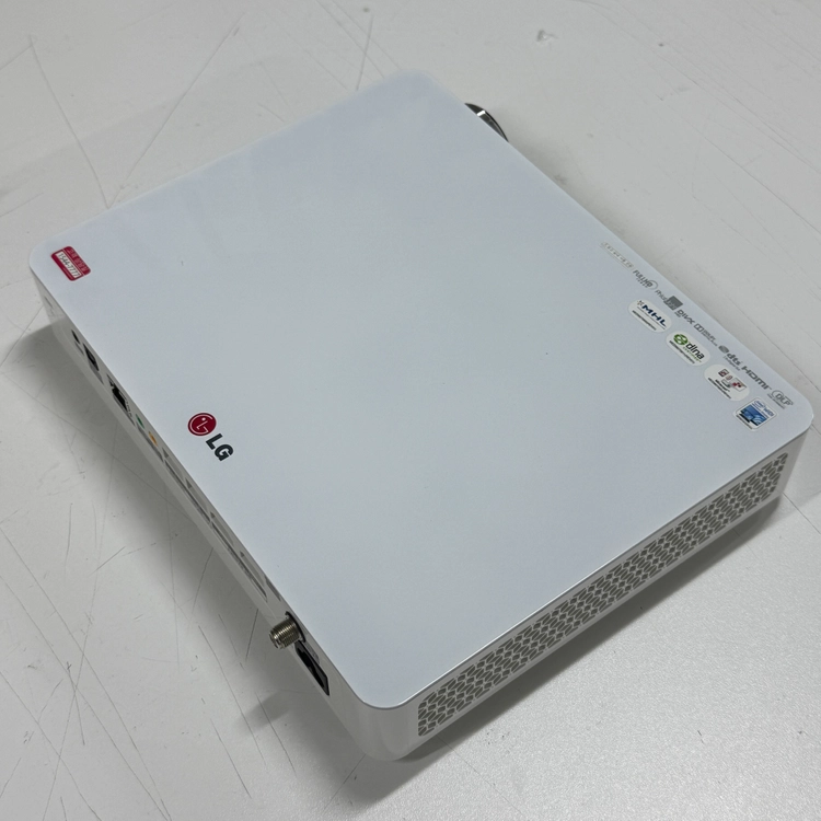 LG PF87K 중고빔프로젝터 미니빔 휴대용 캠핌용 이미지