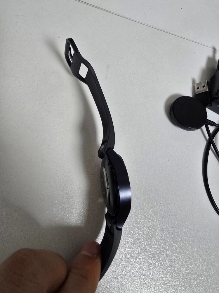 갤럭시 워치6 40mm 블랙 LTE 셀룰러 버전 이미지