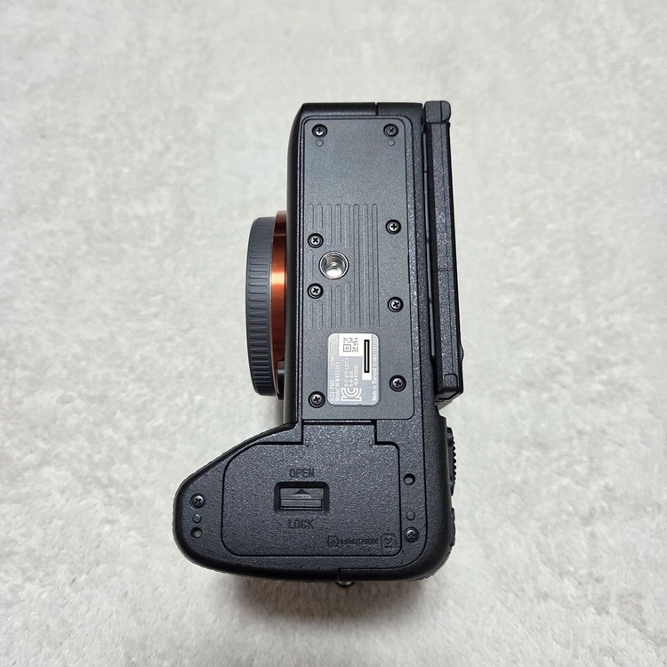 소니 a7m5 이미지