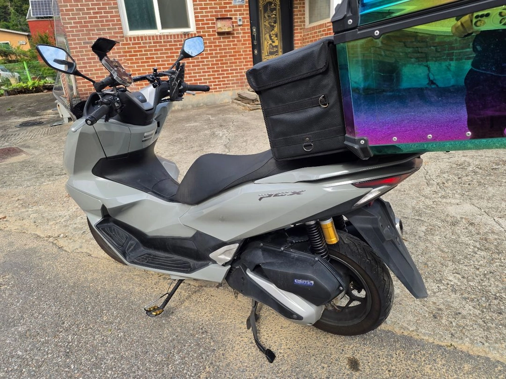 혼다 pcx125 25년 abs 짧은키로수 판매합니다 이미지