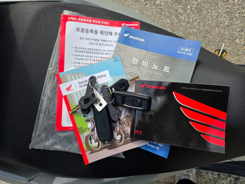 혼다 pcx125 25년 abs 짧은키로수 판매합니다 이미지