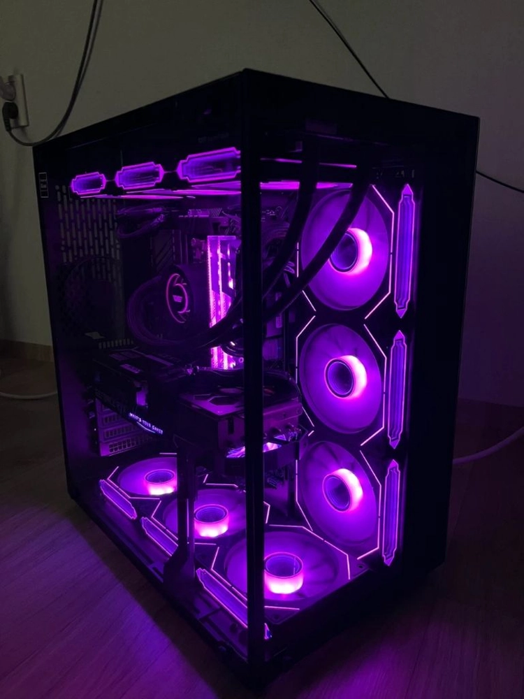 라이젠7 5700X / RTX 3080 SG / RAM 32GB / 풀 튜닝 어항PC 이미지