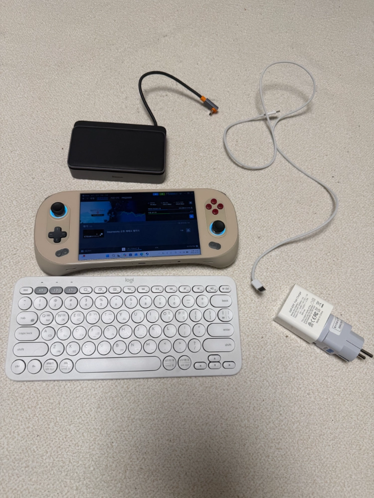 아야네오 2S 64램 4테라 UMPC 이미지