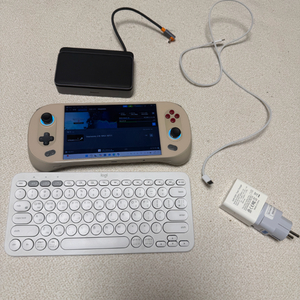 아야네오 2S 64램 4테라 UMPC 이미지