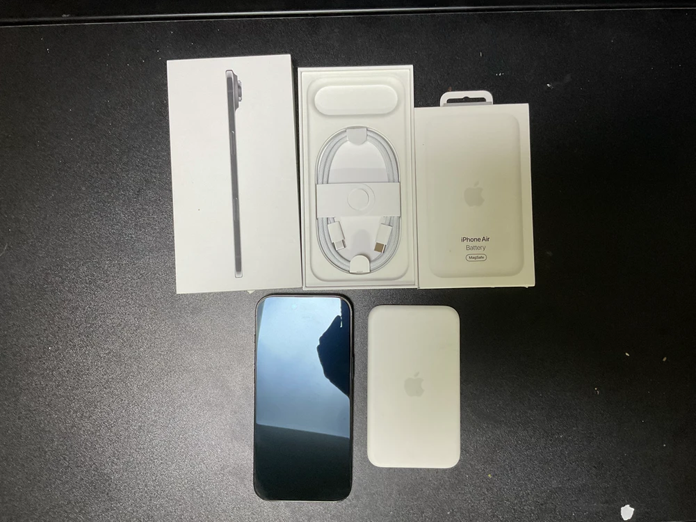 아이폰 에어 블랙256GB + 정품 보조배터리 + 애플케어플러스 이미지