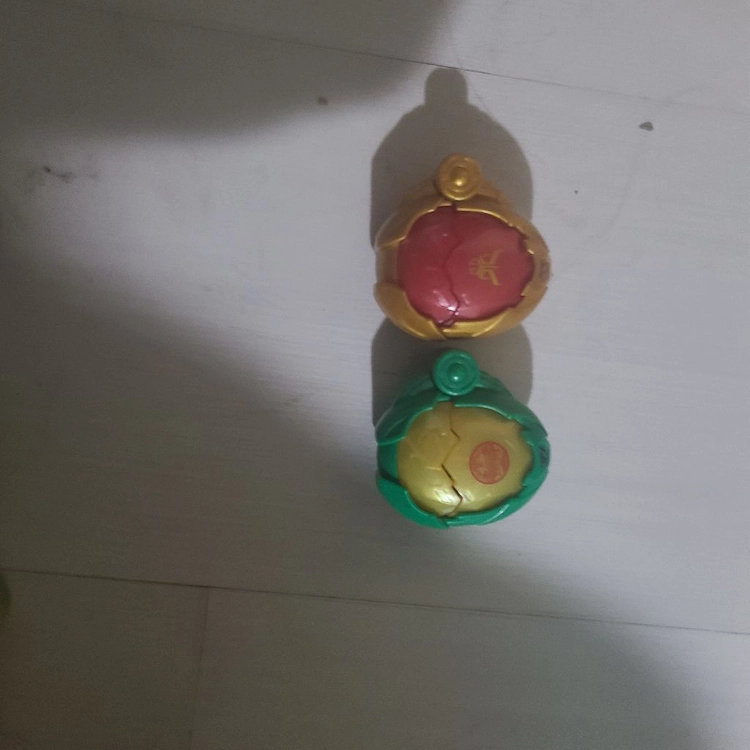 좌식 침대 책상 1개 가면라이더 마이스 에그즈 2개 15,000원 팝니다 이미지