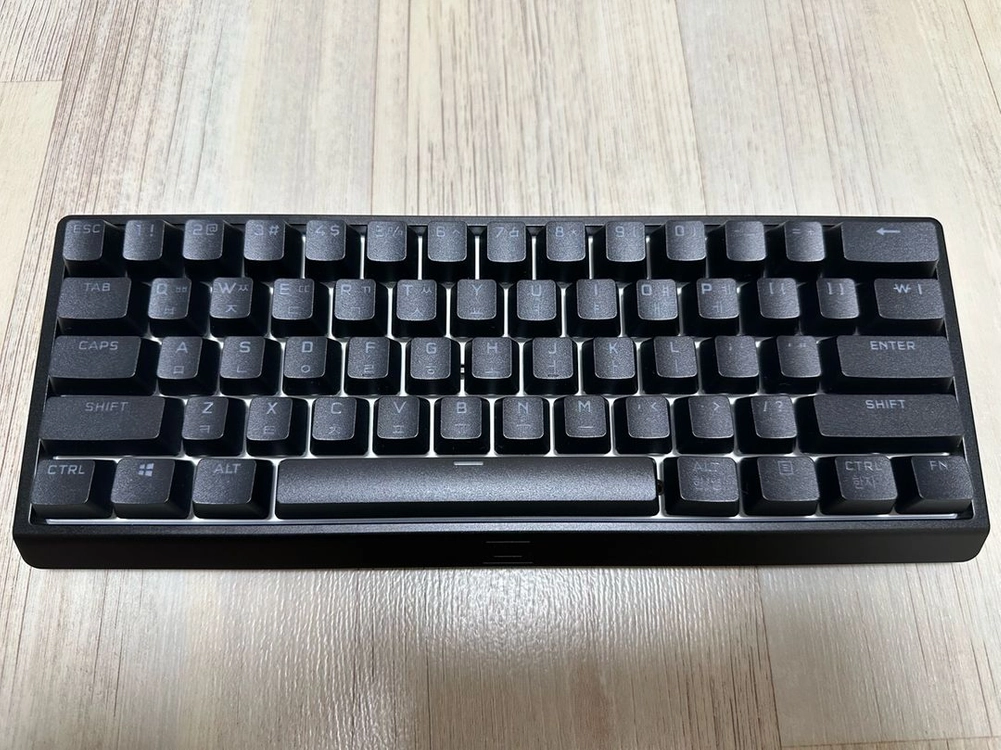우팅 60 he v2 알루미늄 블랙 완제품 판매합니다. 이미지
