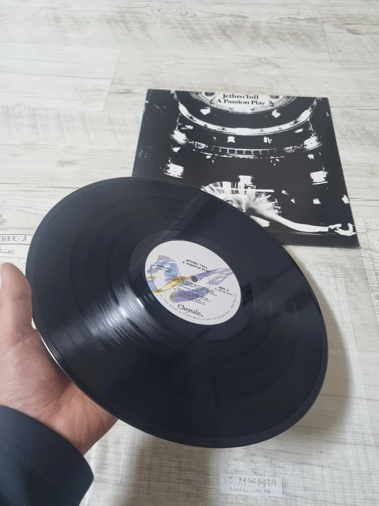제스로 툴 A Passion Play LP 국내라이센스 이미지