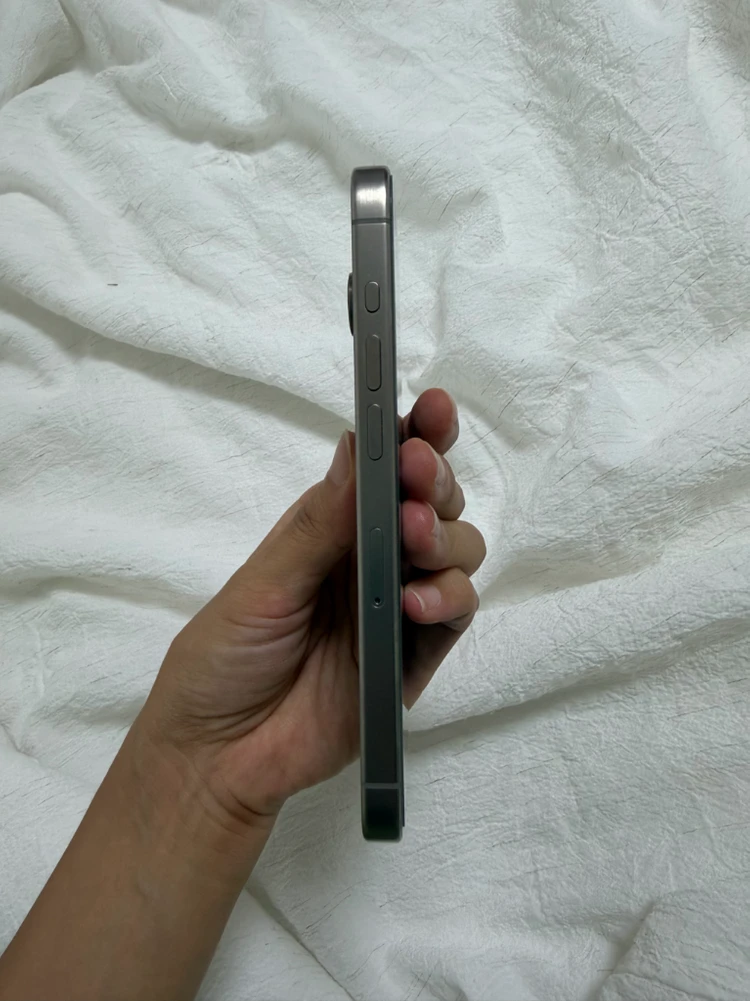 아이폰15프로 256gb 내츄럴티타늄 이미지