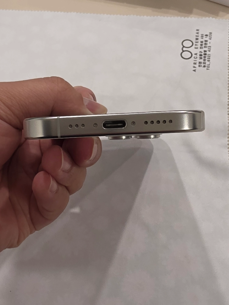 아이폰 16프로 화이트 256gb 워치5증정 이미지