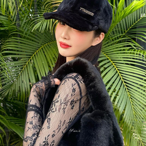 유희 YOUHEE 퍼 볼캡 블랙 이미지