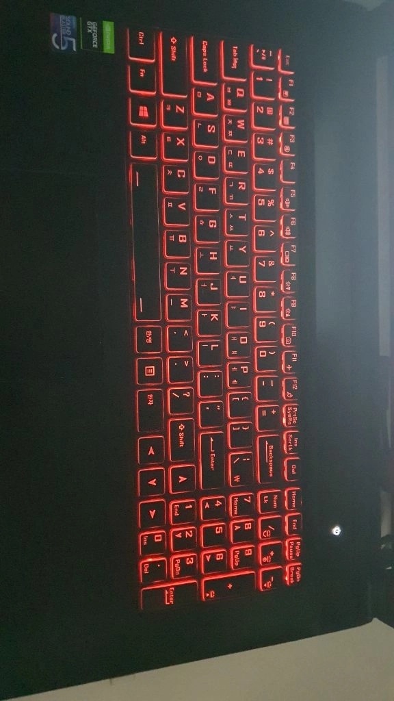 한성 게이밍노트북.i7-16g-256g-gtx1650.배터리93% 상태최상 이미지