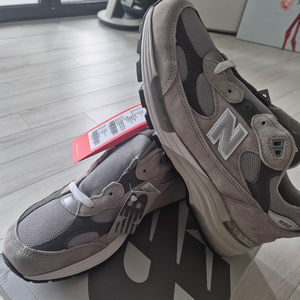 뉴발란스 992 새운동화 이미지