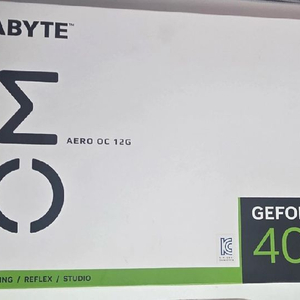 RTX 4070TI AERO OC 12GB 화이트 이미지