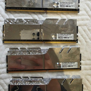 trident Z royal DDR4 3200 cl16 32GB (8x4) 이미지