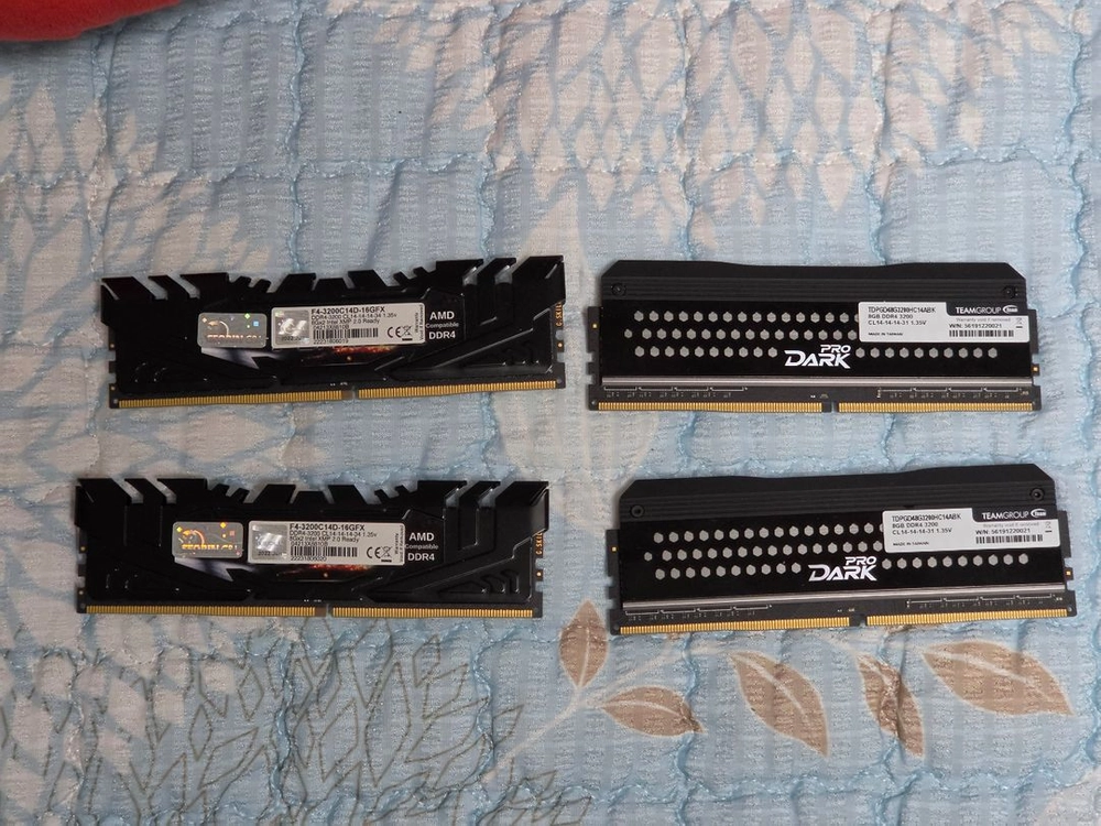 ddr4 3200 cl14 8gb 4개 일괄판매합니다 - 안심되는 중고거래