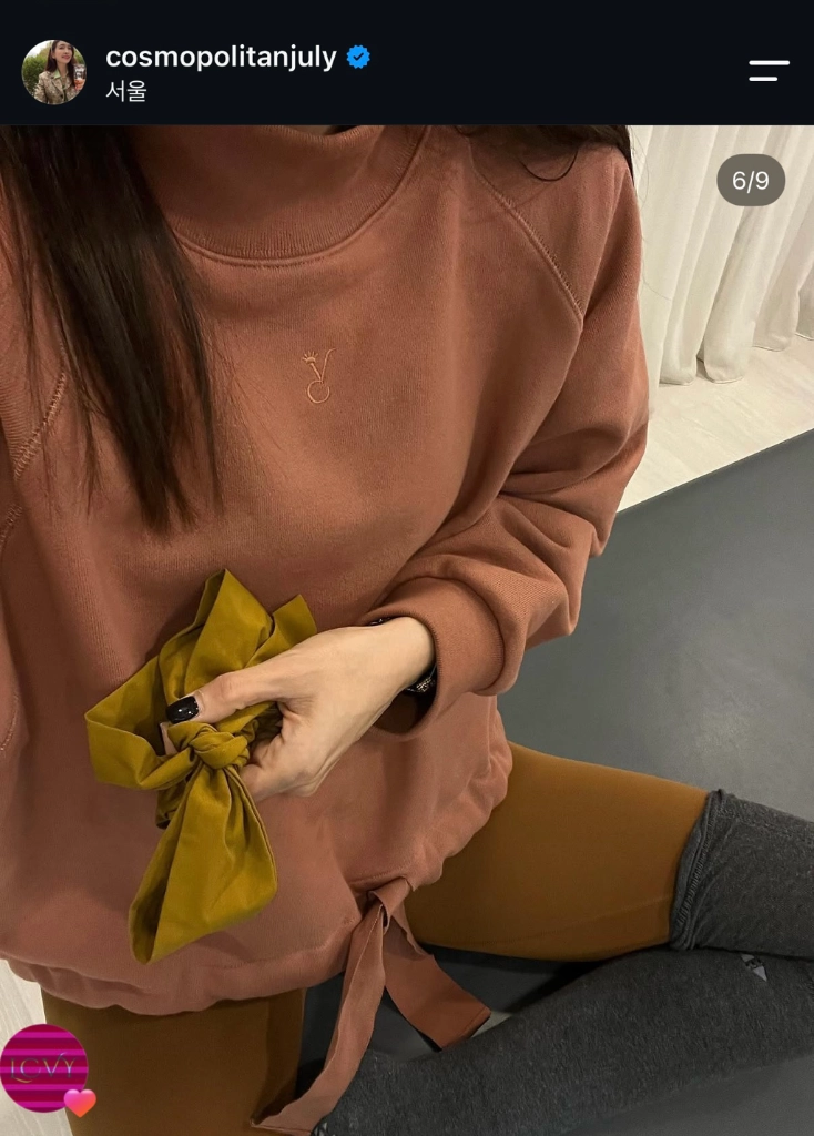 코스모폴리탄줄라이 탑스웻셔츠6만착불(새상품컨디션)lcvy 이미지