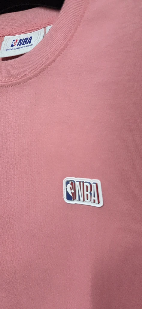 NBA play 크롭 반팔티 핑크 xs 사이즈 상태양호 이미지