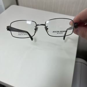 마코스아다마스(MACOS ADAMS) 안경테 이미지