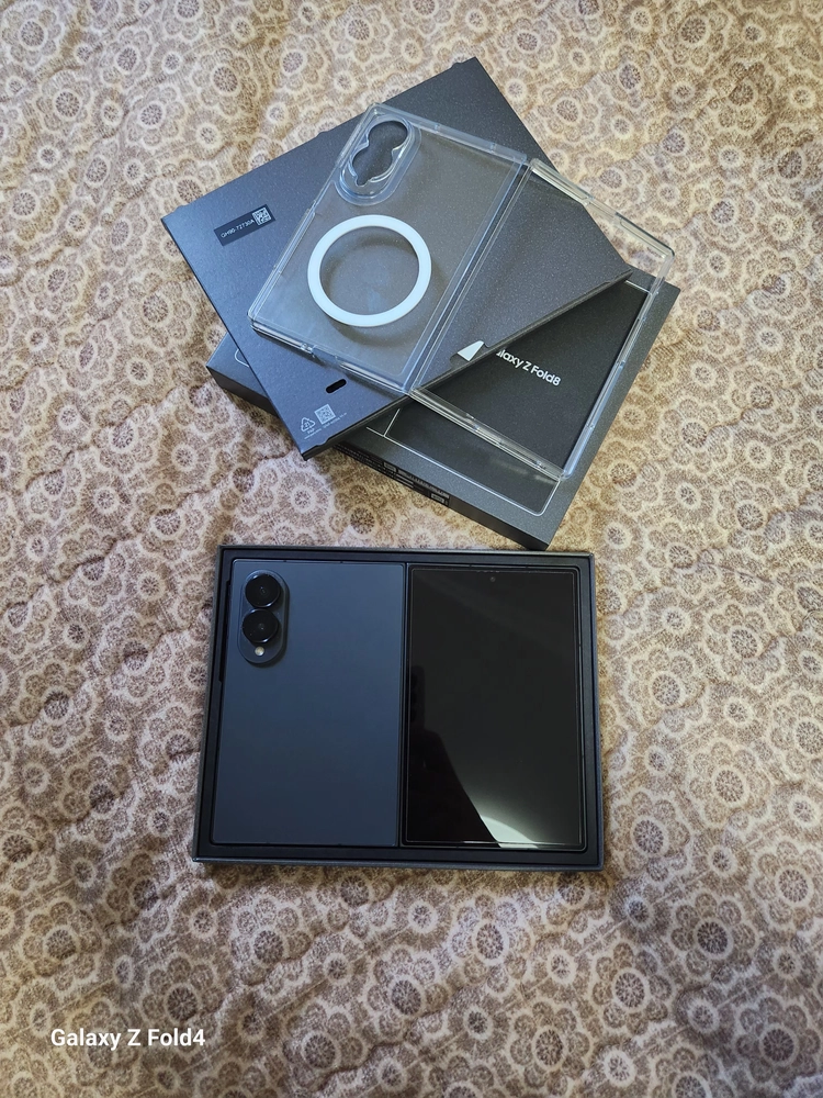 z폴드8 그라파이트 256gb 판매합니다 - 안심되는 중고거래