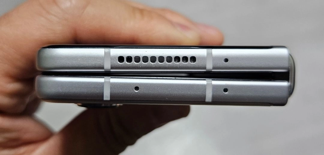 갤럭시 Z폴드3 실버 256GB A급 싸게 팝니다. 이미지