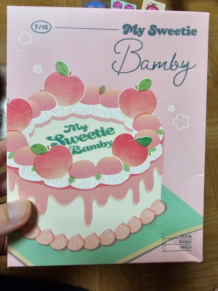 플레이브 2024 밤비 생일키트 이미지