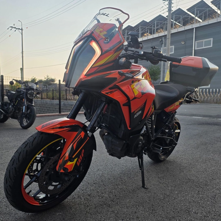 [특가] ktm190s 슈퍼어드벤처s 머플러구변o 2채널 블박o 3박스 보유중 저렴하게 판매합니다 이미지